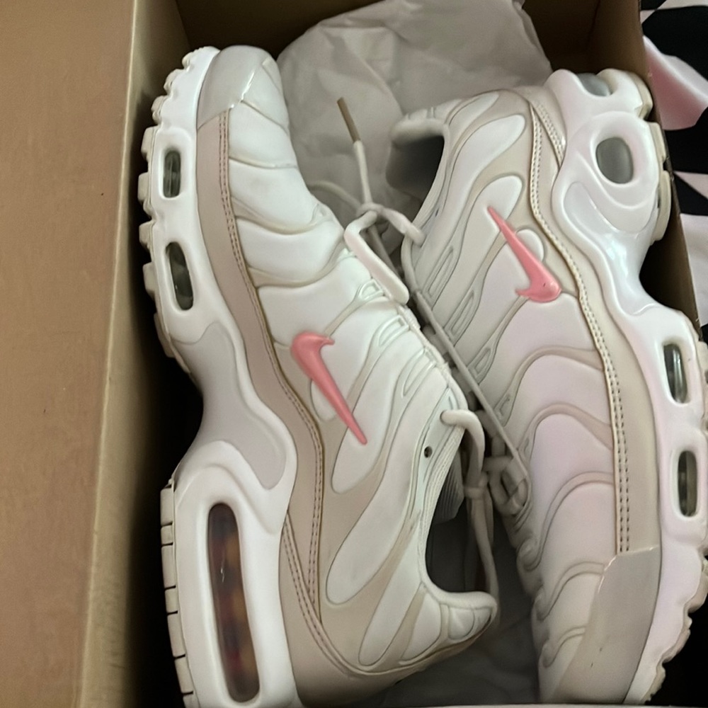 Woman’s Air Max Plus